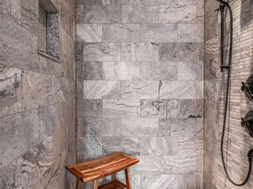 2 Cherokee Orchard Court, Fairview, NC 28730.  MLS# CAR4322915, YatesRealty ID 3415. 