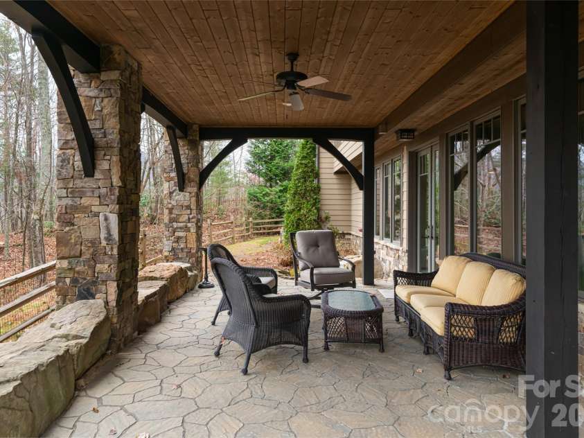 2 Cherokee Orchard Court, Fairview, NC 28730.  MLS# CAR4322915, YatesRealty ID 3415. 