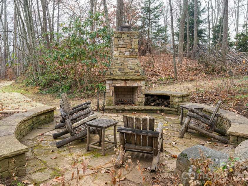 2 Cherokee Orchard Court, Fairview, NC 28730.  MLS# CAR4322915, YatesRealty ID 3415. 