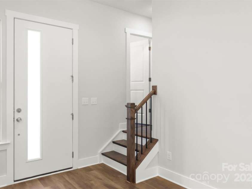 417 Prine Place, Charlotte, NC 28213.  MLS# CAR4112644, YatesRealty ID 3415. Entry & Steps to Powder