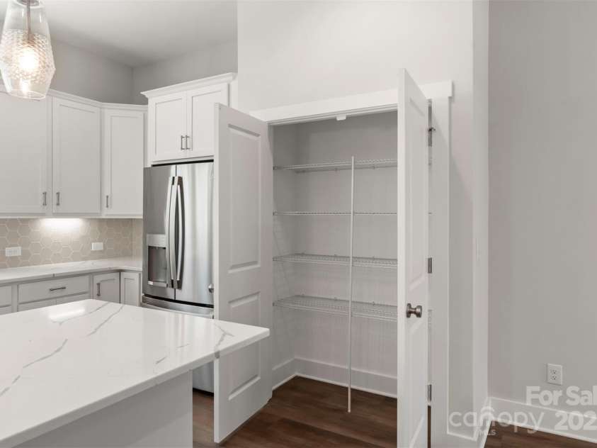 417 Prine Place, Charlotte, NC 28213.  MLS# CAR4112644, YatesRealty ID 3415. Kitchen