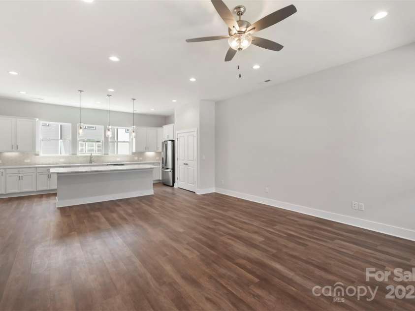 417 Prine Place, Charlotte, NC 28213.  MLS# CAR4112644, YatesRealty ID 3415. Kitchen/Dining/Living