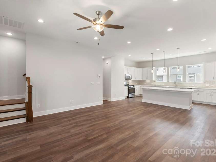 417 Prine Place, Charlotte, NC 28213.  MLS# CAR4112644, YatesRealty ID 3415. Kitchen/Dining/Living