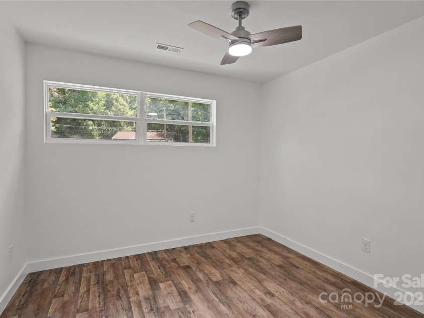 1016 Bramble Place, Charlotte, NC 28208.  MLS# CAR4288045, YatesRealty ID 34150. Bedroom #1