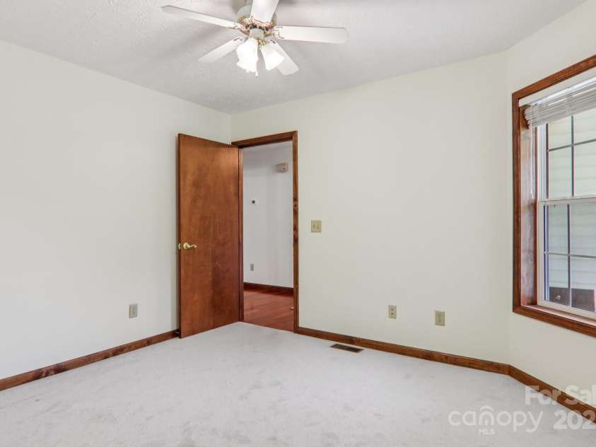 118 Whitewater Drive, Maggie Valley, NC 28751.  MLS# CAR4290303, YatesRealty ID 34151. 