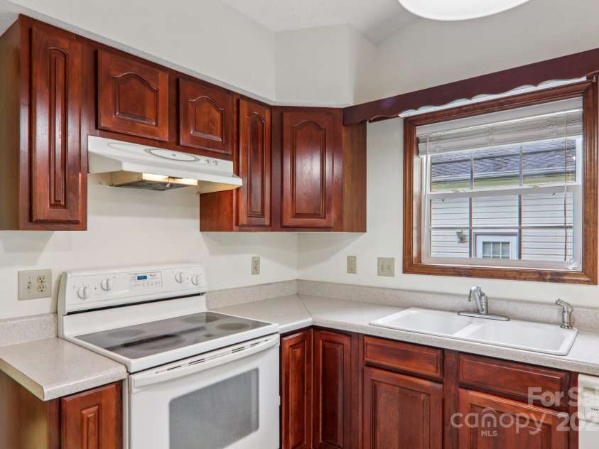 118 Whitewater Drive, Maggie Valley, NC 28751.  MLS# CAR4290303, YatesRealty ID 34151. 