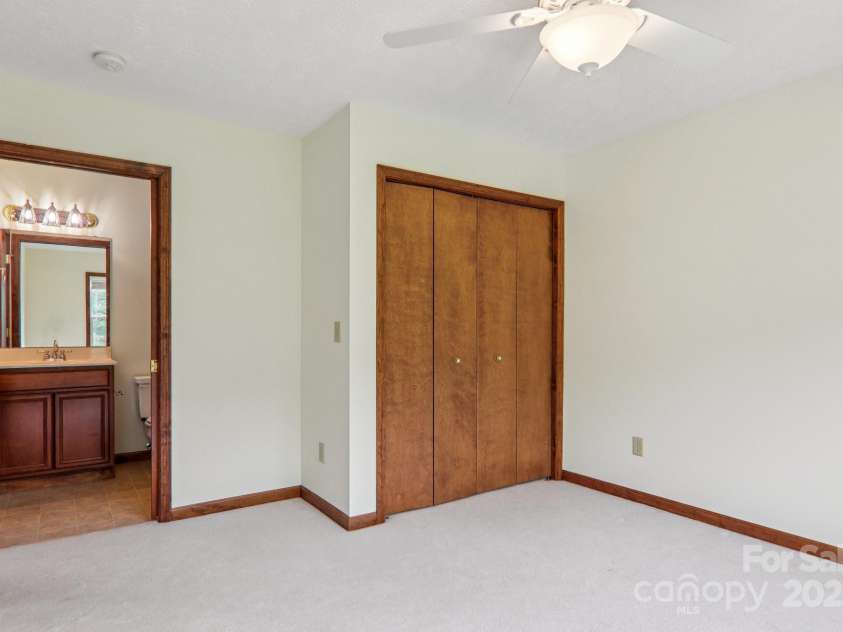 118 Whitewater Drive, Maggie Valley, NC 28751.  MLS# CAR4290303, YatesRealty ID 34151. 