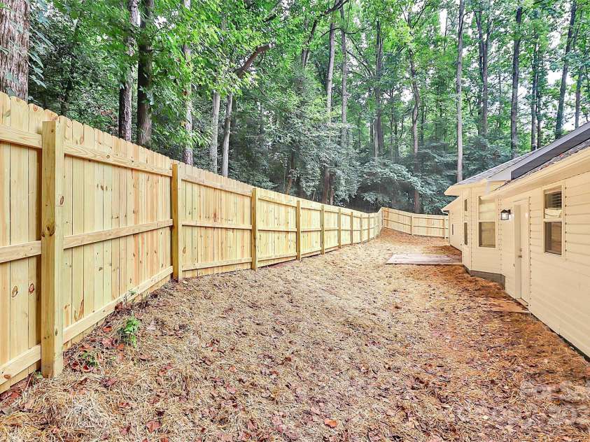1540 Nichole Lane, Fort Mill, SC 29708.  MLS# CAR4282130, YatesRealty ID 34153. 