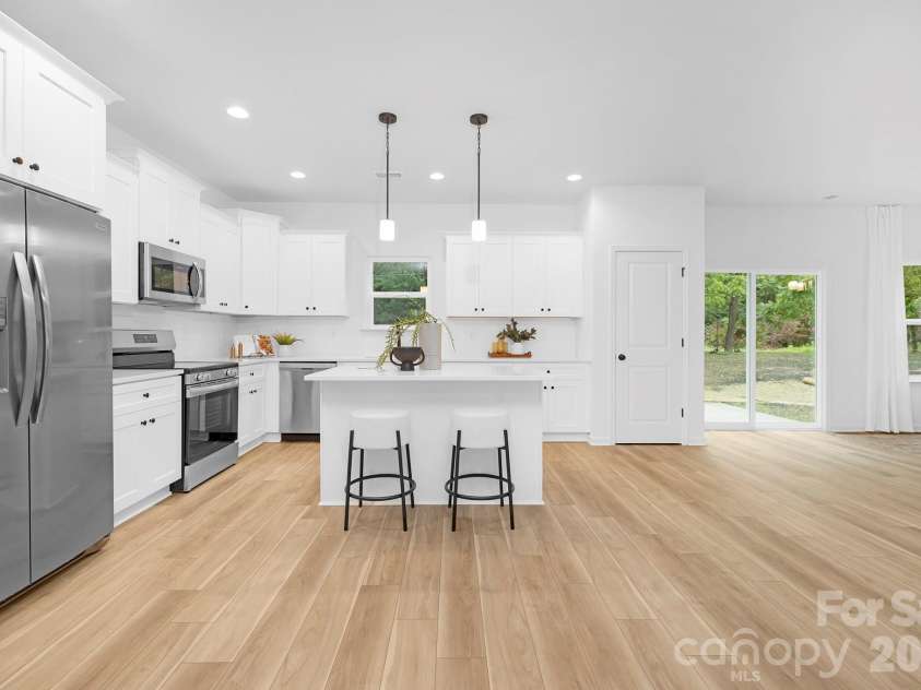 9012 Potomac Boulevard, Charlotte, NC 28216.  MLS# CAR4389028, YatesRealty ID 34154. Representative