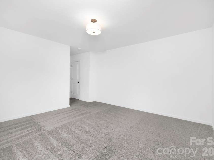 9012 Potomac Boulevard, Charlotte, NC 28216.  MLS# CAR4389028, YatesRealty ID 34154. Representative