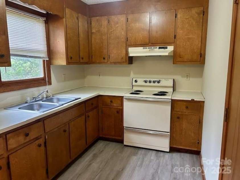 4595 Hartland Road, Lenoir, NC 28645.  MLS# CAR4293772, YatesRealty ID 34156. 