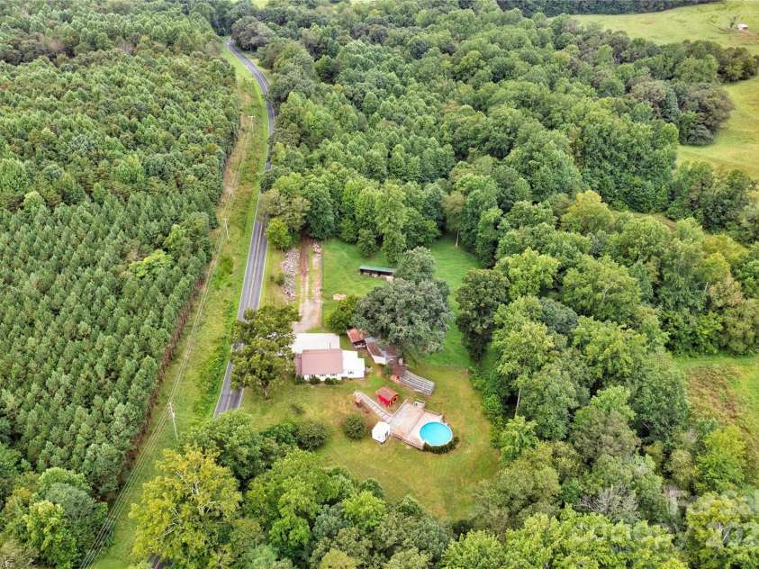 139 Sperling Drive, Shelby, NC 28150.  MLS# CAR4291740, YatesRealty ID 34157. 