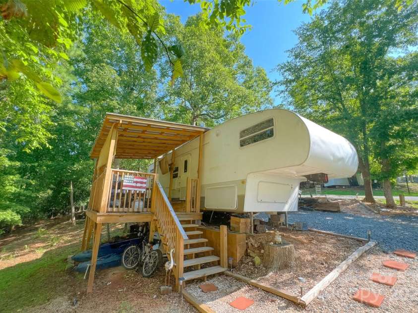 164 Larboard Trail, Mount Gilead, NC 27306.  MLS# CAR4284584, YatesRealty ID 34158. 