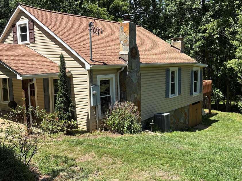 125 Lane Street, Morganton, NC 28655.  MLS# CAR4395531, YatesRealty ID 34159. Exterior of the home.