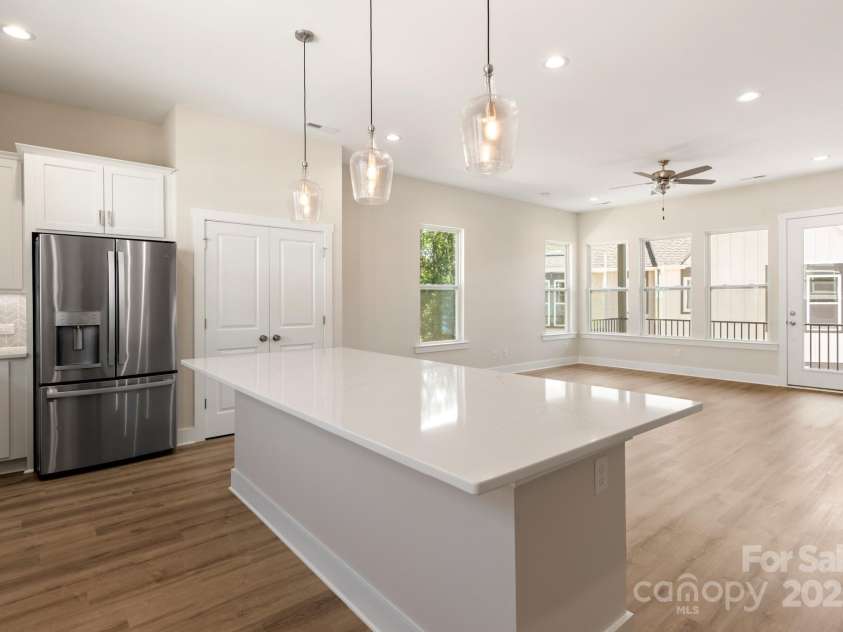 320 Ferebee Place, Charlotte, NC 28213.  MLS# CAR4141671, YatesRealty ID 3416. Kitchen/Dining/Living