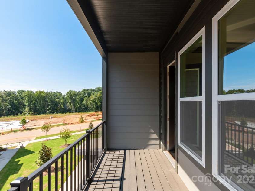 320 Ferebee Place, Charlotte, NC 28213.  MLS# CAR4141671, YatesRealty ID 3416. Terrace