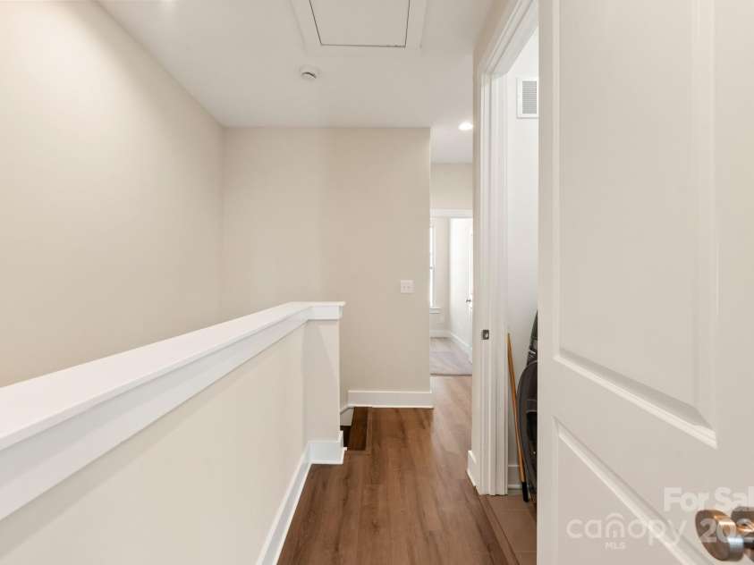 320 Ferebee Place, Charlotte, NC 28213.  MLS# CAR4141671, YatesRealty ID 3416. Upstairs Hall