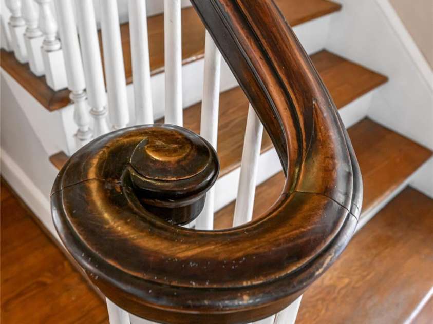 325 Vanderbilt Road, Asheville, NC 28803.  MLS# CAR4311478, YatesRealty ID 3416. 