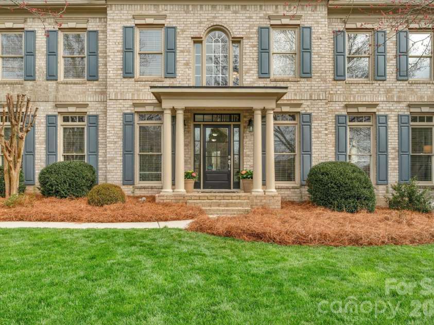 7300 Stonehaven Drive, Waxhaw, NC 28173.  MLS# CAR4351907, YatesRealty ID 3416. 