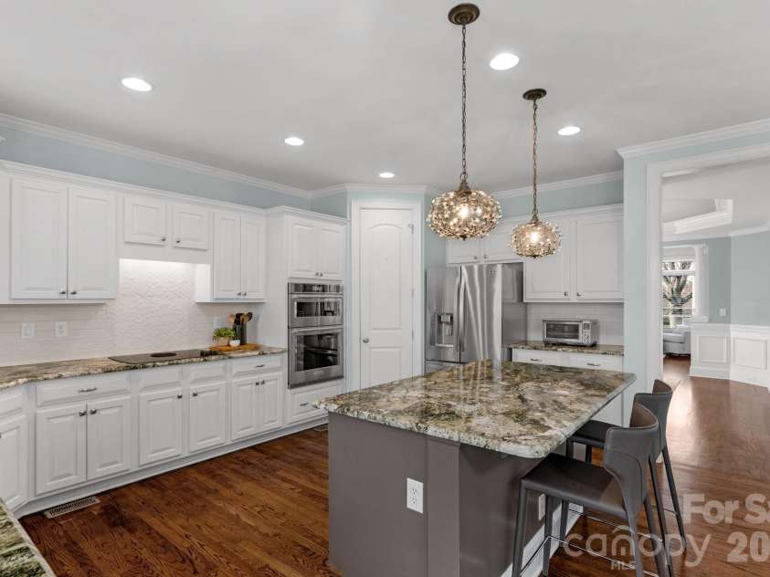 7300 Stonehaven Drive, Waxhaw, NC 28173.  MLS# CAR4351907, YatesRealty ID 3416. 