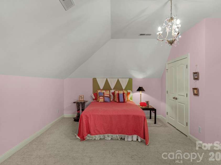 7300 Stonehaven Drive, Waxhaw, NC 28173.  MLS# CAR4351907, YatesRealty ID 3416. 
