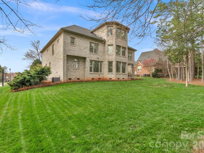 7300 Stonehaven Drive, Waxhaw, NC 28173.  MLS# CAR4351907, YatesRealty ID 3416. 