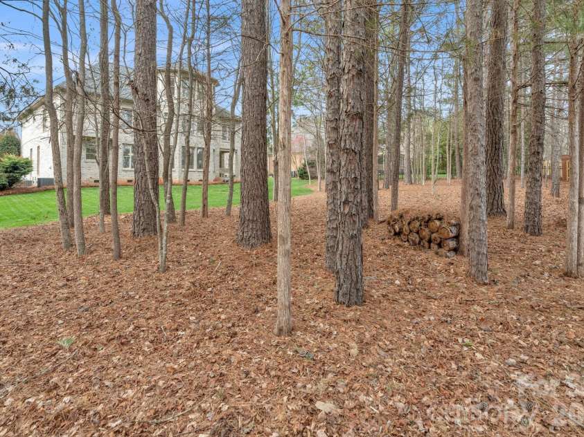 7300 Stonehaven Drive, Waxhaw, NC 28173.  MLS# CAR4351907, YatesRealty ID 3416. 