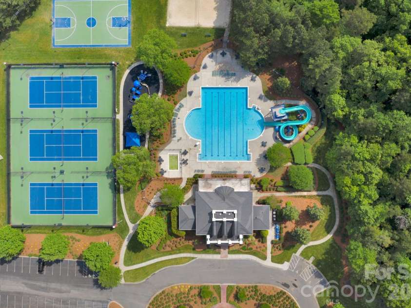 7300 Stonehaven Drive, Waxhaw, NC 28173.  MLS# CAR4351907, YatesRealty ID 3416. 