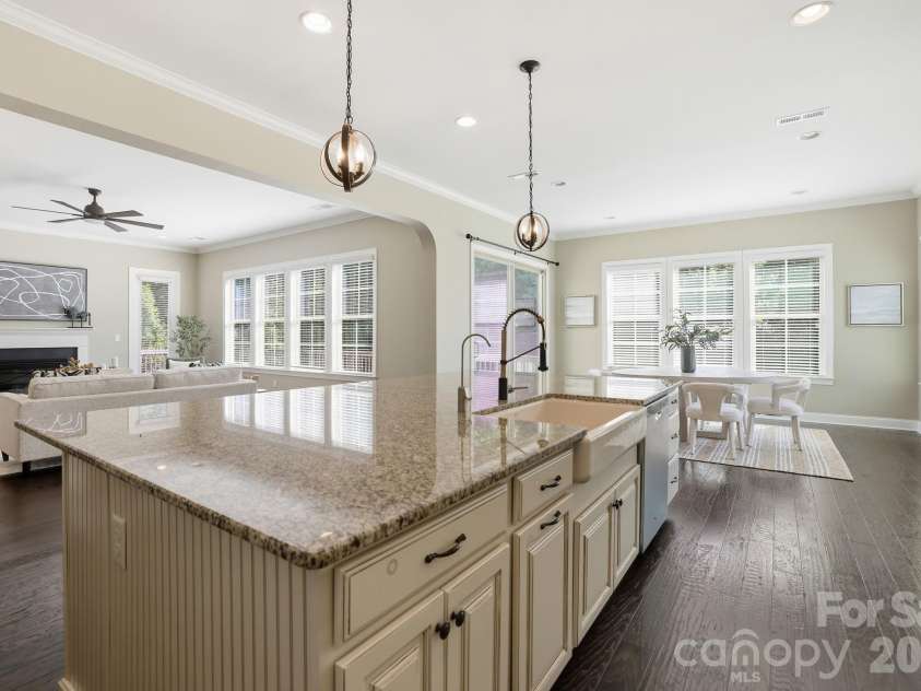 2411 Madeira Circle, Waxhaw, NC 28173.  MLS# CAR4394569, YatesRealty ID 34160. 