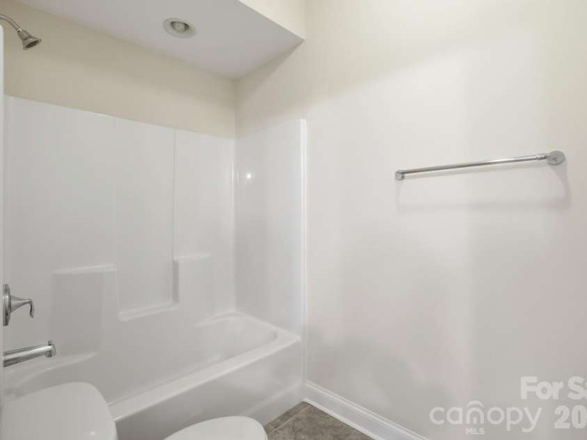 2411 Madeira Circle, Waxhaw, NC 28173.  MLS# CAR4394569, YatesRealty ID 34160. 