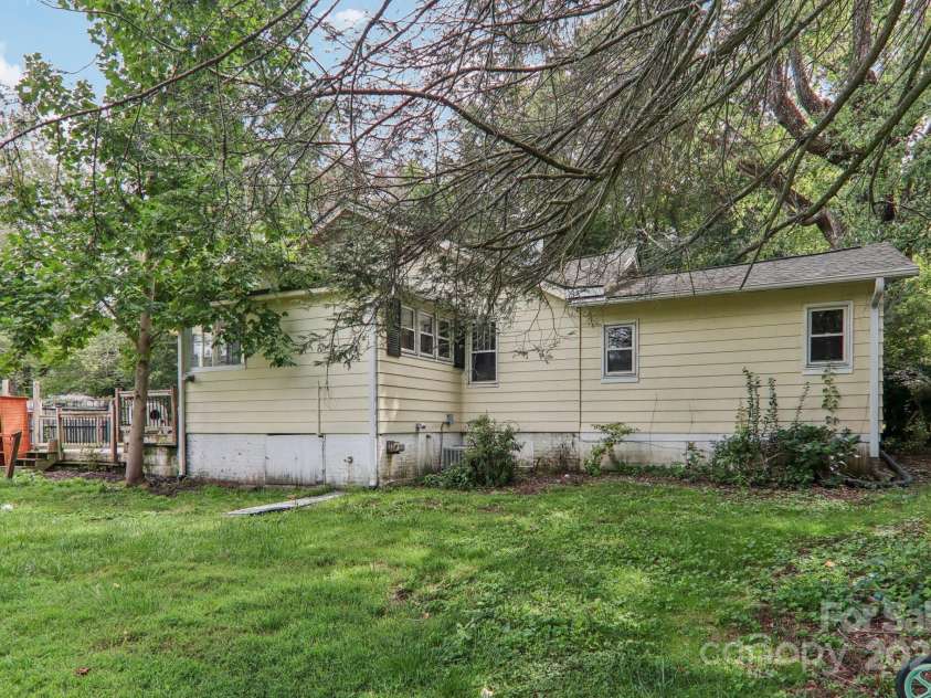 914 White Pine Drive, Hendersonville, NC 28739.  MLS# CAR4294611, YatesRealty ID 34160. Rear of Home
