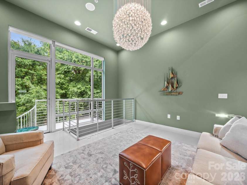 368 Viburnum Way Court, Charlotte, NC 28208.  MLS# CAR4395776, YatesRealty ID 34161. 