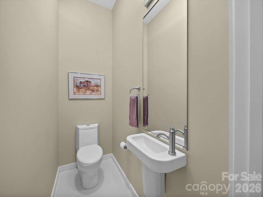 368 Viburnum Way Court, Charlotte, NC 28208.  MLS# CAR4395776, YatesRealty ID 34161. 