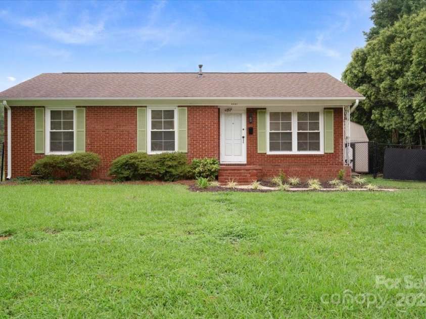 4401 Butler Road, Charlotte, NC 28208.  MLS# CAR4285626, YatesRealty ID 34161. 