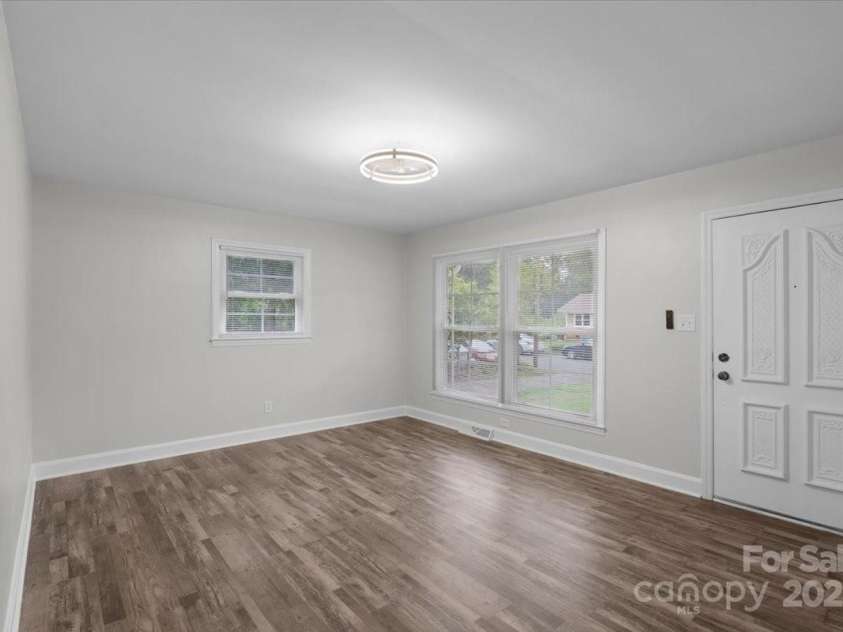 4401 Butler Road, Charlotte, NC 28208.  MLS# CAR4285626, YatesRealty ID 34161. 