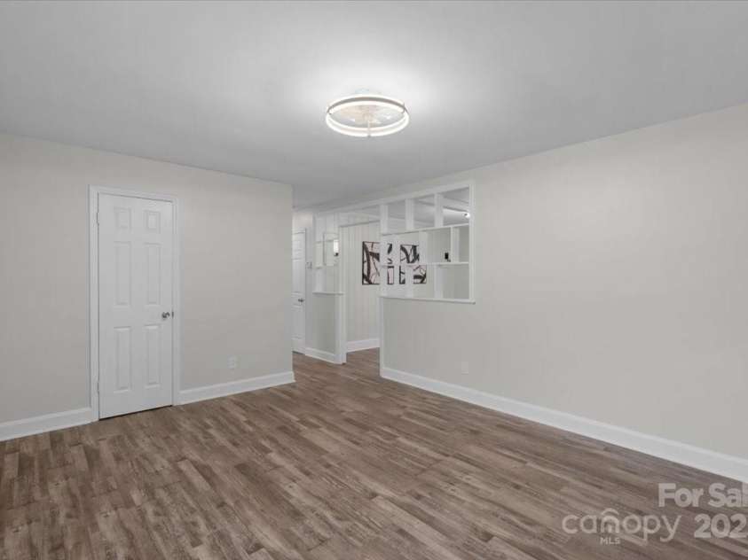 4401 Butler Road, Charlotte, NC 28208.  MLS# CAR4285626, YatesRealty ID 34161. 