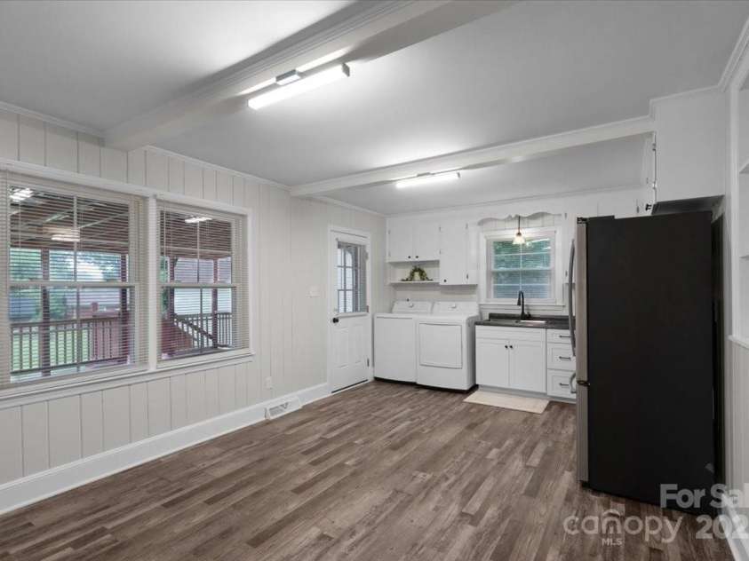 4401 Butler Road, Charlotte, NC 28208.  MLS# CAR4285626, YatesRealty ID 34161. 