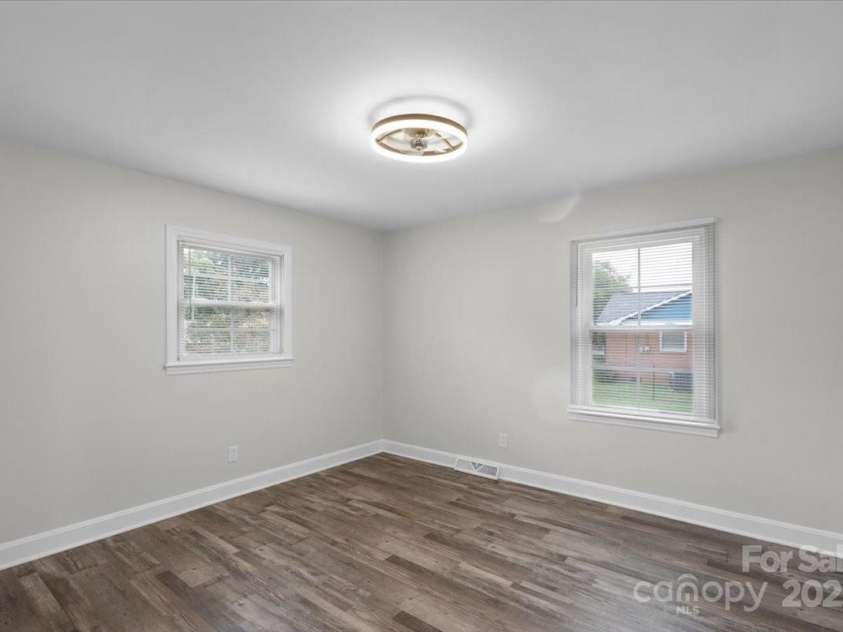 4401 Butler Road, Charlotte, NC 28208.  MLS# CAR4285626, YatesRealty ID 34161. 