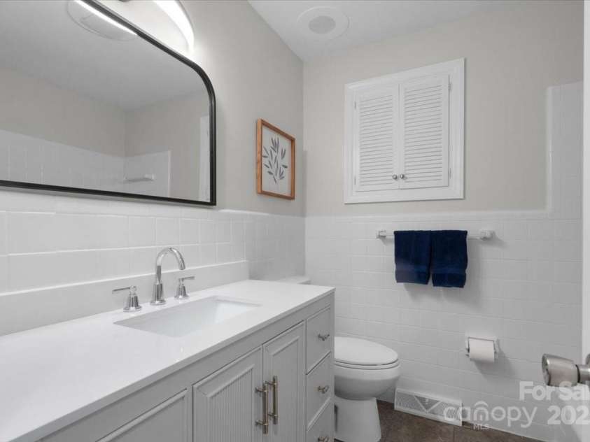 4401 Butler Road, Charlotte, NC 28208.  MLS# CAR4285626, YatesRealty ID 34161. 