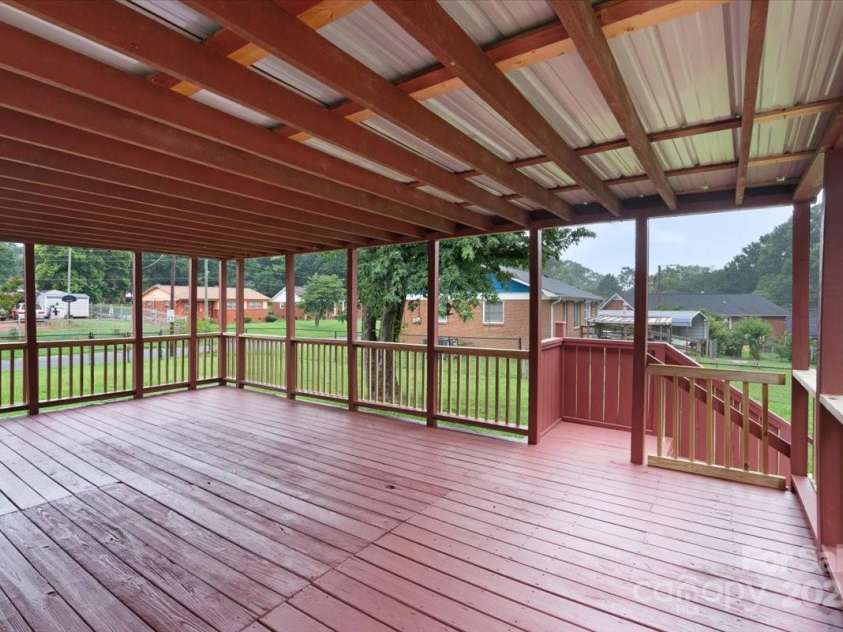 4401 Butler Road, Charlotte, NC 28208.  MLS# CAR4285626, YatesRealty ID 34161. 