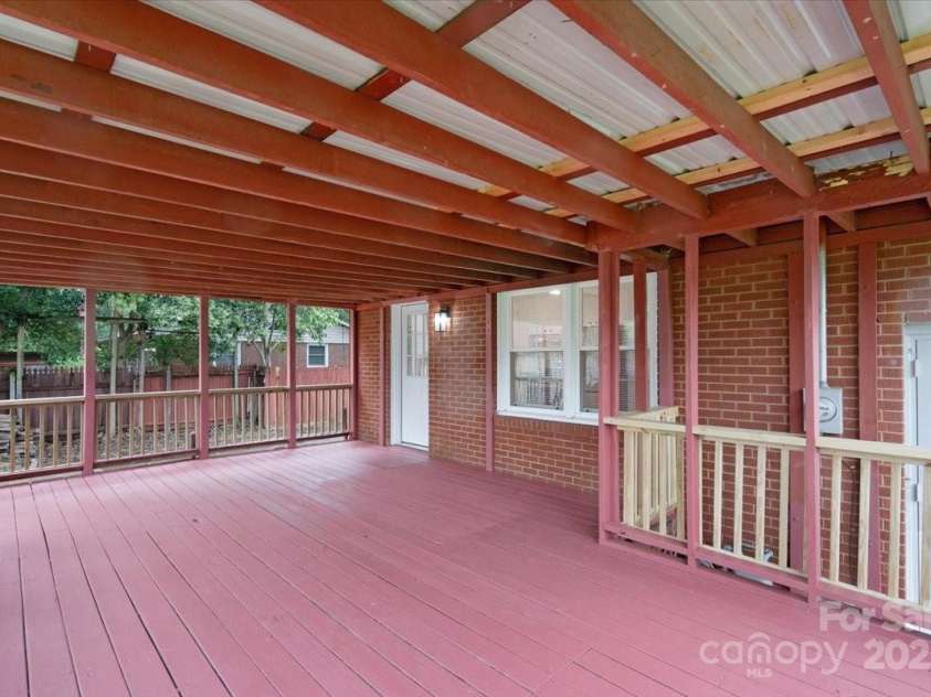 4401 Butler Road, Charlotte, NC 28208.  MLS# CAR4285626, YatesRealty ID 34161. 