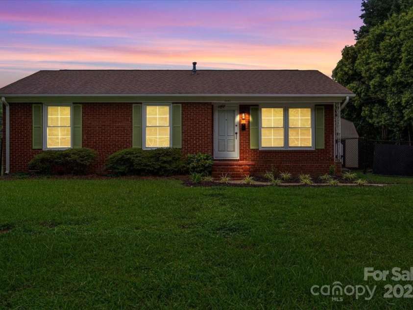 4401 Butler Road, Charlotte, NC 28208.  MLS# CAR4285626, YatesRealty ID 34161. 