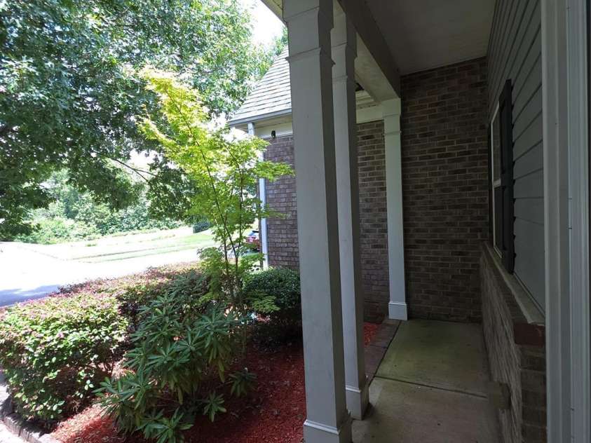 5933 Kirkwynd Commons Drive, Charlotte, NC 28278.  MLS# CAR4291416, YatesRealty ID 34162. Front porch