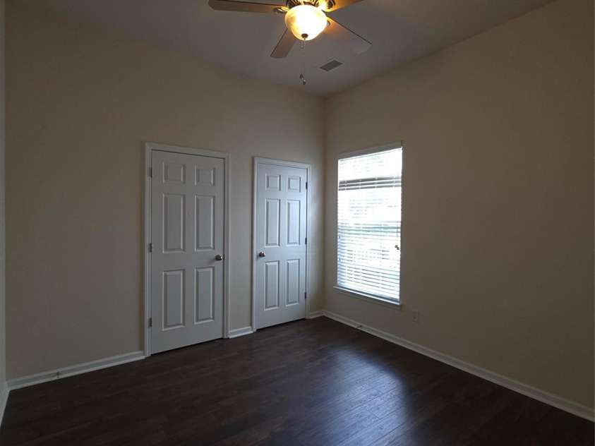 5933 Kirkwynd Commons Drive, Charlotte, NC 28278.  MLS# CAR4291416, YatesRealty ID 34162. Secondary bedroom
