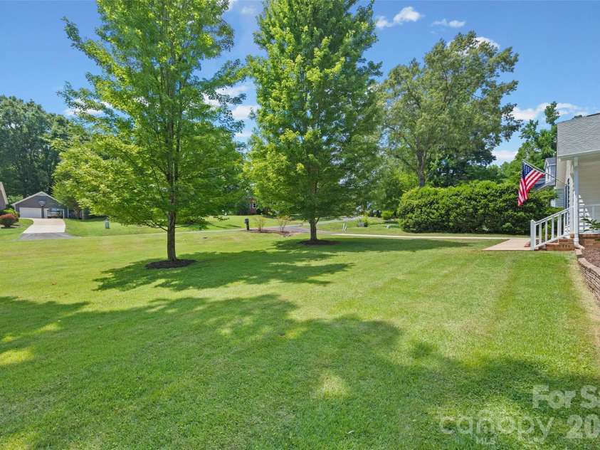 988 Pleasant Ridge Road, Fort Mill, SC 29715.  MLS# CAR4389183, YatesRealty ID 34162. 