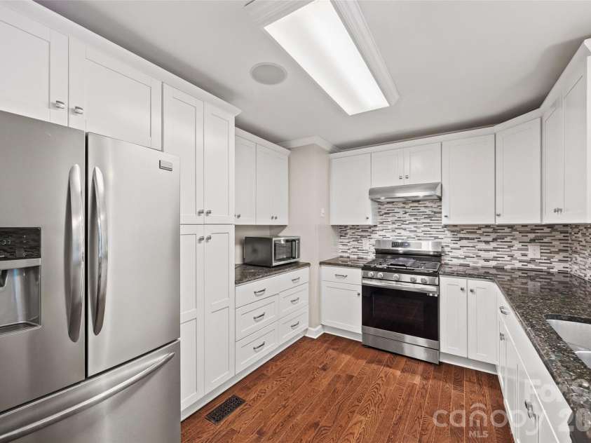988 Pleasant Ridge Road, Fort Mill, SC 29715.  MLS# CAR4389183, YatesRealty ID 34162. 