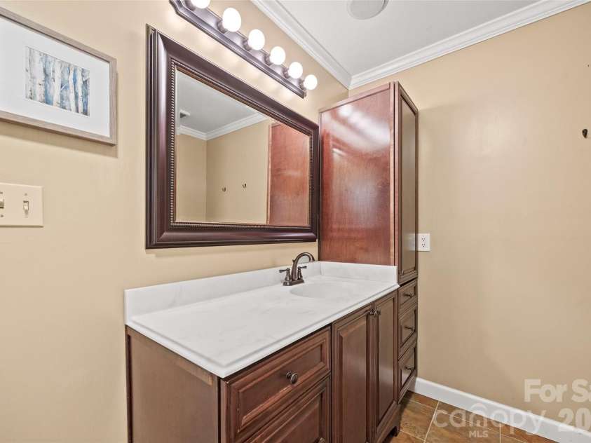 988 Pleasant Ridge Road, Fort Mill, SC 29715.  MLS# CAR4389183, YatesRealty ID 34162. 