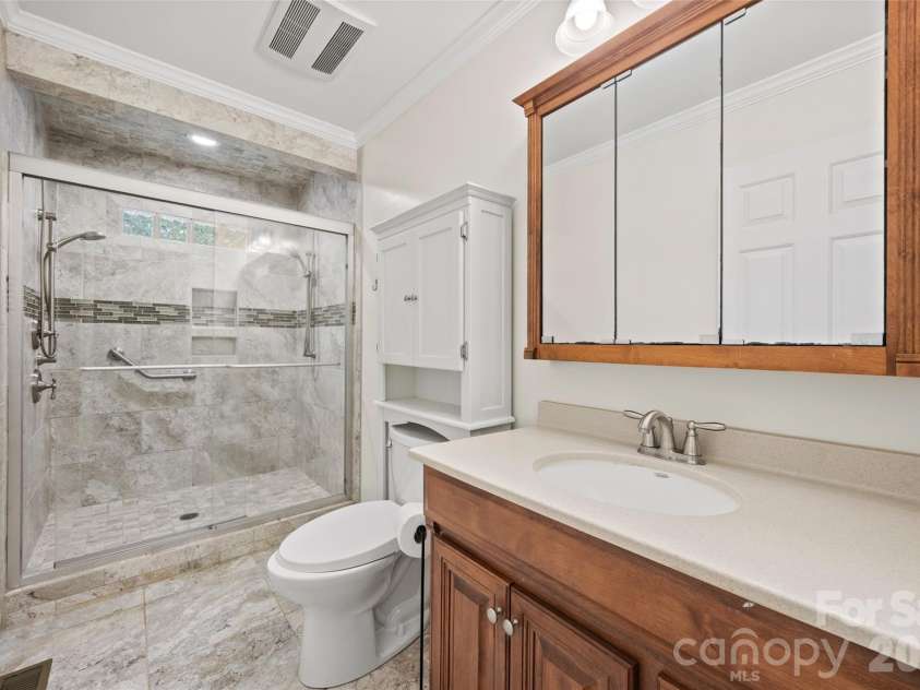 988 Pleasant Ridge Road, Fort Mill, SC 29715.  MLS# CAR4389183, YatesRealty ID 34162. 