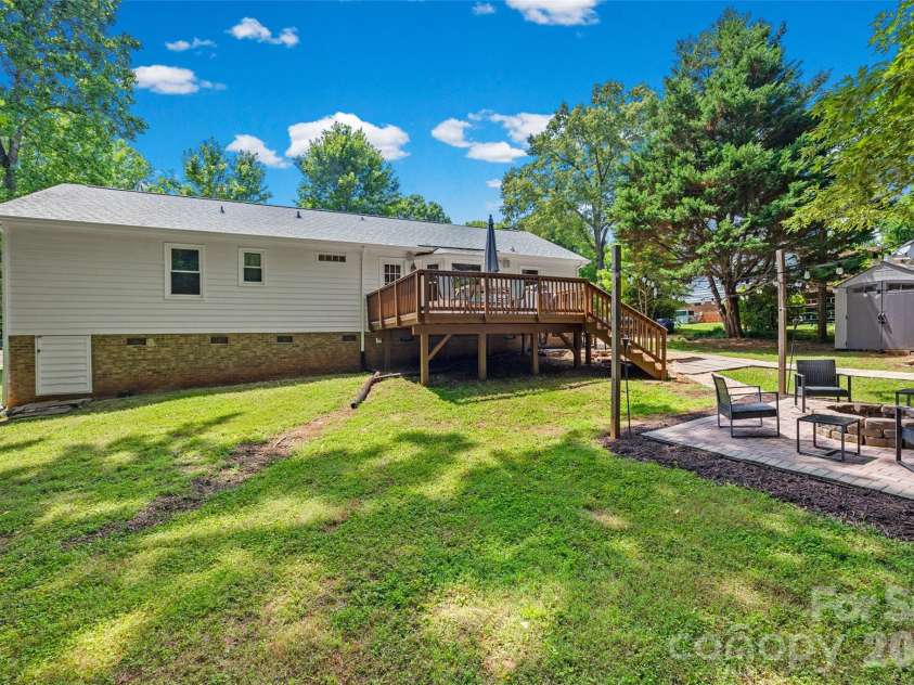 988 Pleasant Ridge Road, Fort Mill, SC 29715.  MLS# CAR4389183, YatesRealty ID 34162. 
