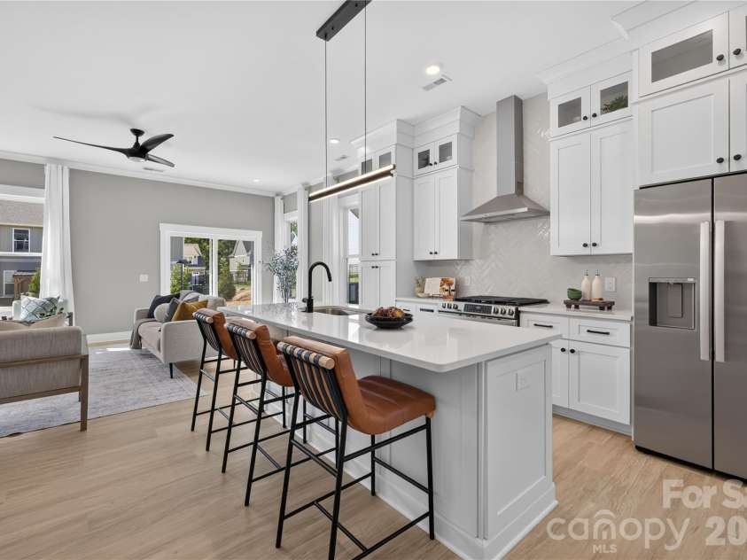 3875 12th Street Court, Hickory, NC 26801.  MLS# CAR4385833, YatesRealty ID 34163. 